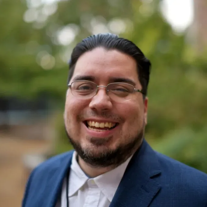 Former Weidenbaum Center Graduate Affiliate Alejandro Gonzalez to work as research economist at the Central Bank of Peru